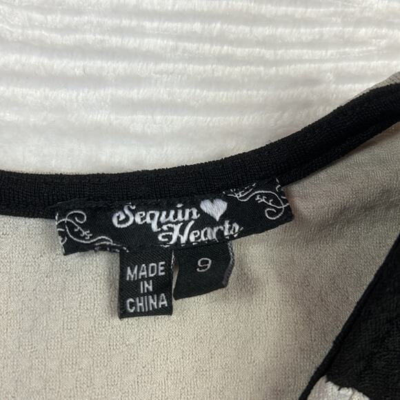 Sequin Hearts black and cream color block fit and flare dress, size 9 - Picture 7 of 9